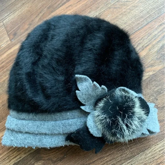 Forbusite | Accessories | Forbusite Womens Black Angora  display picture 1
